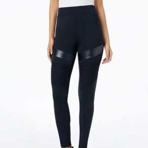 Shaping Moto Comfort Smoothing Leggings
